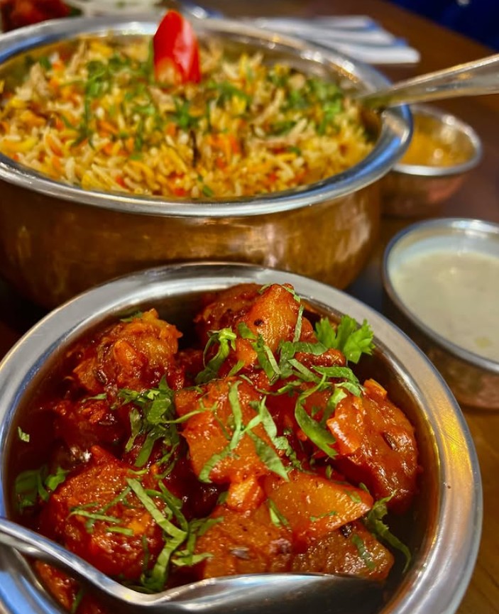 http://www.explorebrunei.gov.bn/TSP%20Images/bluerestaurant.jpg